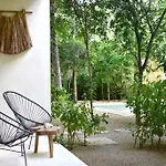 Chic-Modern Apt w/Pool, Garden, Parking&3 Bikes